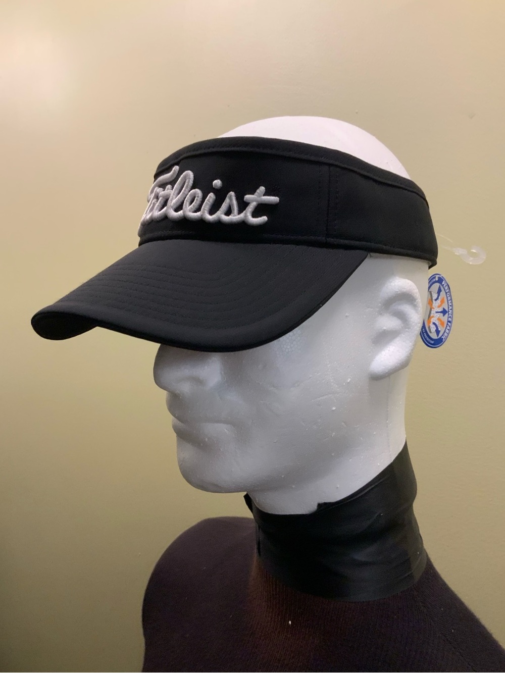 Titleist Jim Beam Black Golf Sun Visor Adjustable. Unisex design. Never worn NWT
